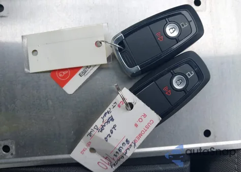 2020 Ford Escape Se z USA, uszkodzony, nr VIN 1FMCU9G66LUC04357